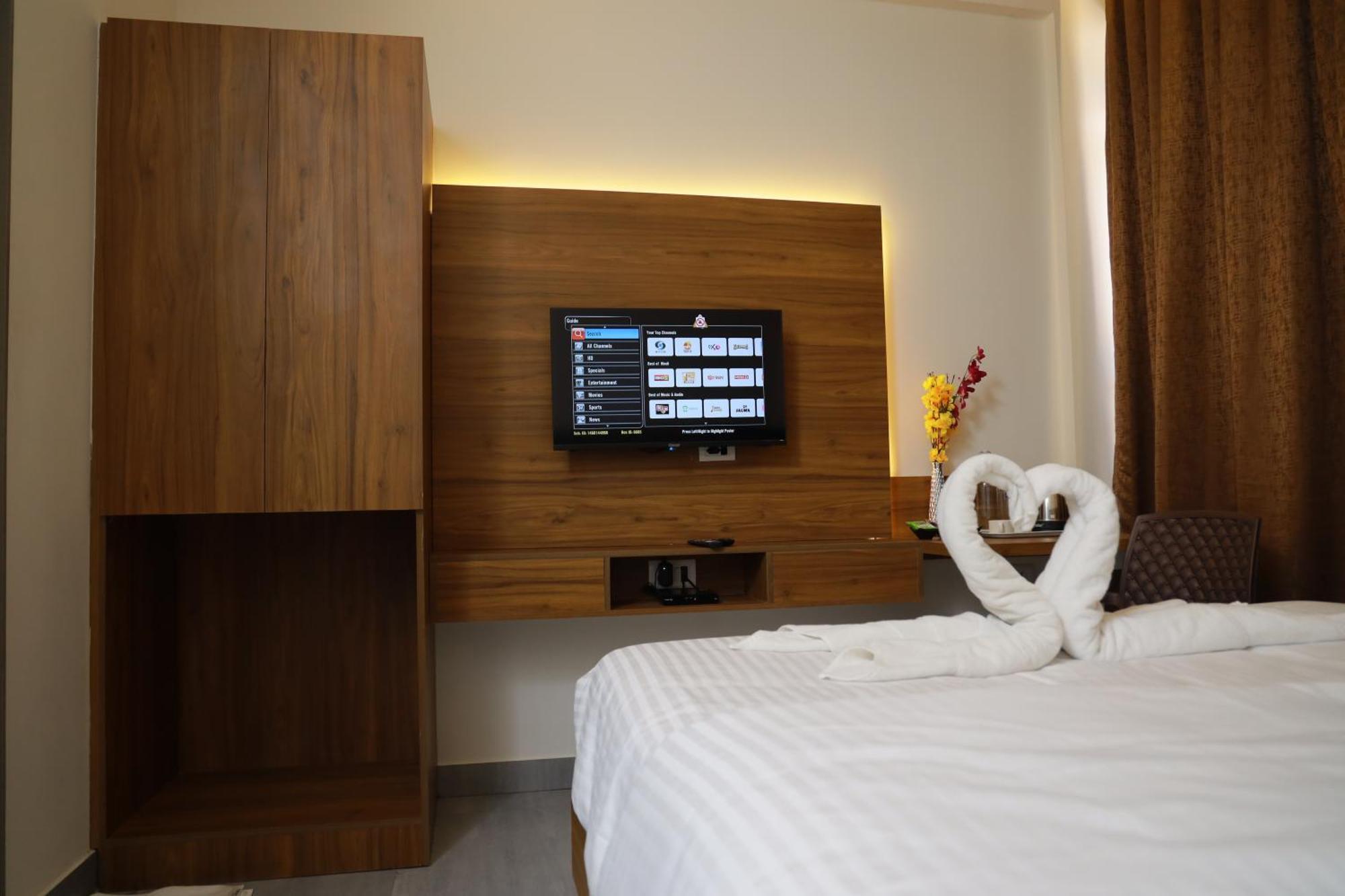 Silverkey Hotel Yelahanka Bangalore Eksteriør bilde